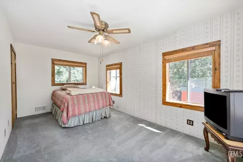 Bedroom - 45071 Forest Dr, Posey, CA 93260 photo 2 of 4