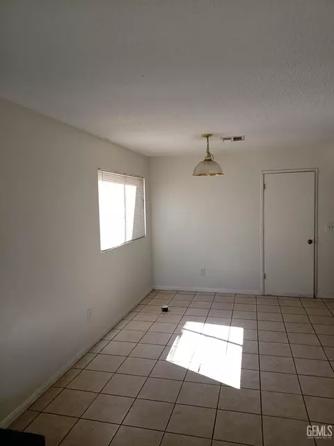 4600 Pinecastle Ave, Bakersfield, CA 93313 photo 10