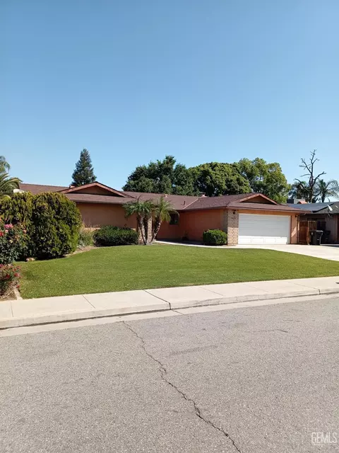 4600 Pinecastle Ave, Bakersfield, CA 93313 photo 6