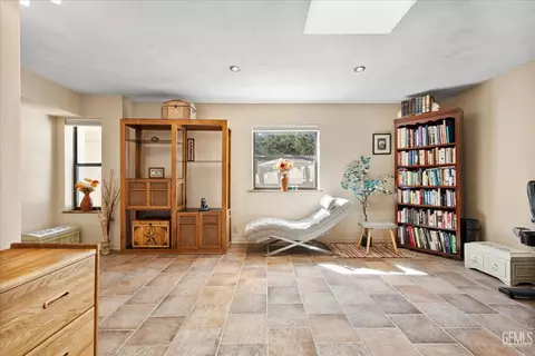 Other - 24930 Paramount Dr, Tehachapi, CA 93561 photo 9 of 14