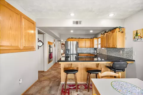 Kitchen - 24930 Paramount Dr, Tehachapi, CA 93561 photo 1 of 5