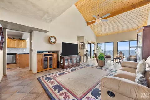 Other - 24930 Paramount Dr, Tehachapi, CA 93561 photo 7 of 14