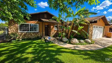 1118 Washington Ave, Bakersfield, CA 93308