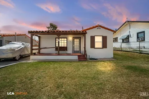 703 Philippine St, Taft, CA 93268