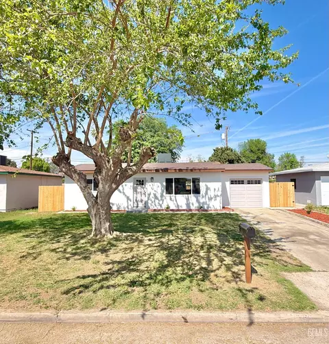 360 E Orange Ave, Shafter, CA 93263