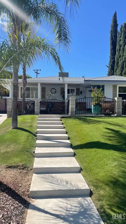 2109 Kent Dr, Bakersfield, CA 93306