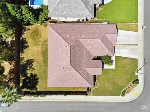 View/Area - 11001 Efada Dr, Bakersfield, CA 93312 photo 5 of 5