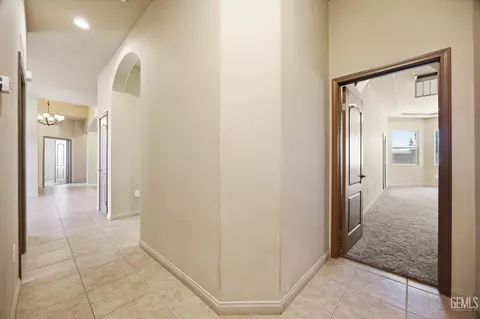 Entry Way - 11001 Efada Dr, Bakersfield, CA 93312 photo 11 of 11