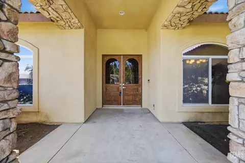 Entry Way - 11001 Efada Dr, Bakersfield, CA 93312 photo 1 of 11