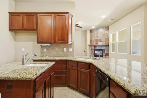 Kitchen - 11001 Efada Dr, Bakersfield, CA 93312 photo 1 of 7
