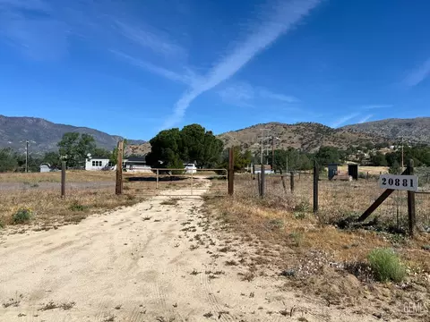 20881 Schell Ranch Rd, Caliente, CA 93518