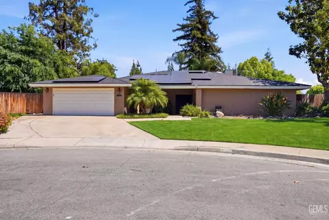 1504 Chinquapin Ct, Bakersfield, CA 93309