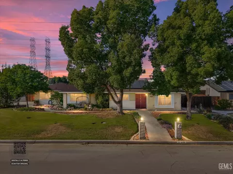 11808 Lone Oak Dr, Bakersfield, CA 93312