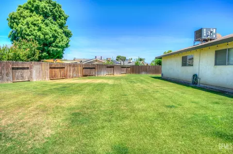 5400 Cherry Tree Ln, Bakersfield, CA 93309 photo 24