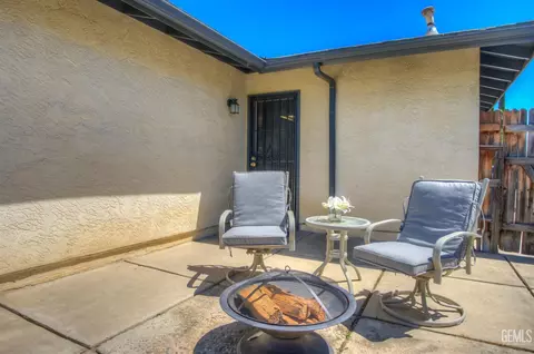 5400 Cherry Tree Ln, Bakersfield, CA 93309 photo 31