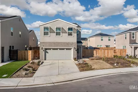 8916 Savona Ln, Shafter, CA 93263