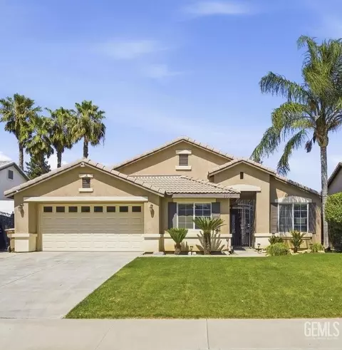 9910 Pyramid Peak Dr, Bakersfield, CA 93311