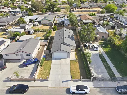 1819 Filson St, Bakersfield, CA 93307