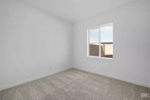 Bedroom - 511 Elderberry Pl, Shafter, CA 93263 photo 3 of 5
