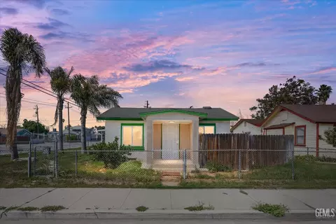 418 Decatur St, Bakersfield, CA 93308