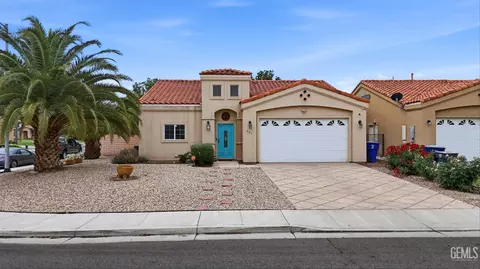 901 Marmara Ave, Bakersfield, CA 93307