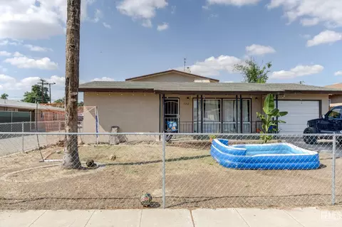 132 Warren Ave, Bakersfield, CA 93308