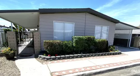 721 Underwood Ct, Bakersfield, CA 93301