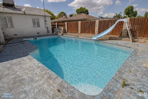 332 Oak St, Shafter, CA 93263 photo 7