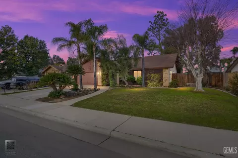5108 Panorama Dr, Bakersfield, CA 93306