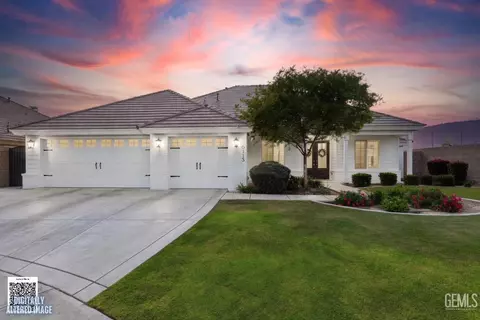 6113 Dartmoor Wood Ave, Bakersfield, CA 93314