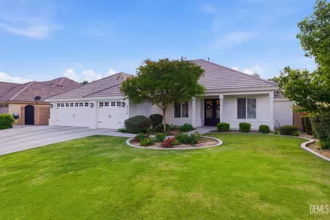6113 Dartmoor Wood Ave, Bakersfield, CA 93314
