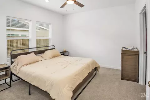Bedroom - 9611 Clear Ridge Way, Shafter, CA 93263 photo 1 of 3