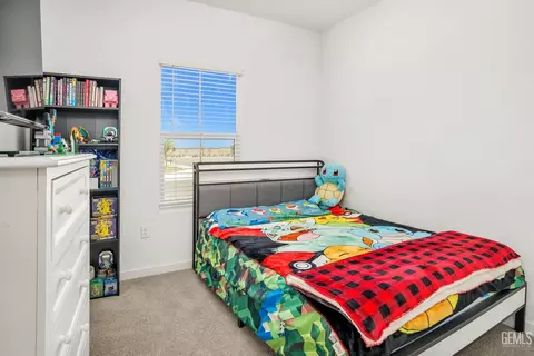 Bedroom - 9611 Clear Ridge Way, Shafter, CA 93263 photo 2 of 3