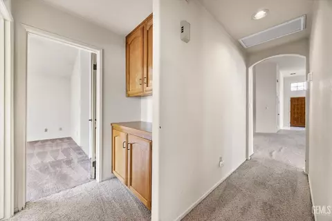 Entry Way - 600 Berwick St, Bakersfield, CA 93311 photo 3 of 3