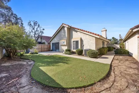 Exterior - 600 Berwick St, Bakersfield, CA 93311 photo 8 of 11
