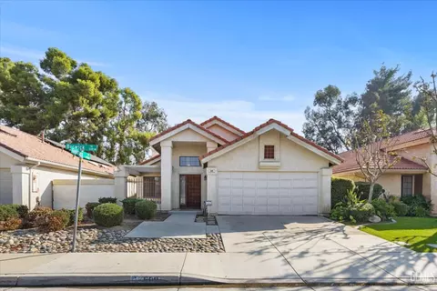 Exterior - 600 Berwick St, Bakersfield, CA 93311 photo 3 of 11