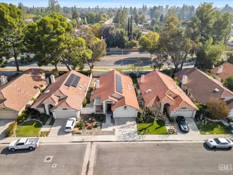 View/Area - 600 Berwick St, Bakersfield, CA 93311 photo 2 of 7