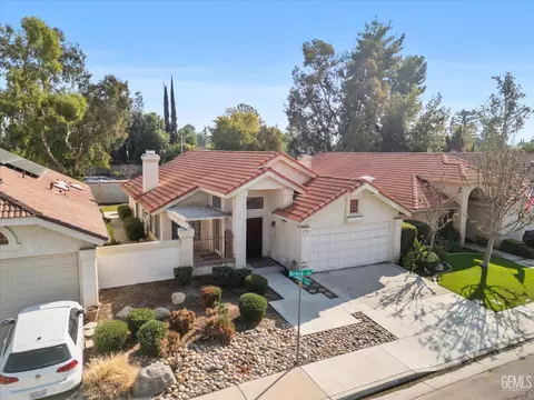 View/Area - 600 Berwick St, Bakersfield, CA 93311 photo 5 of 7