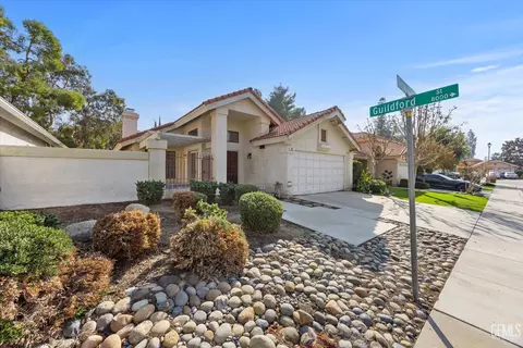 Exterior - 600 Berwick St, Bakersfield, CA 93311 photo 4 of 11