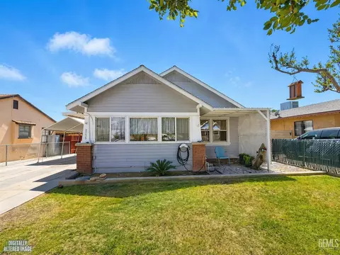 2235 Pacific Dr, Bakersfield, CA 93306