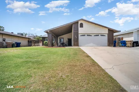 4309 Rosewall St, Bakersfield, CA 93313