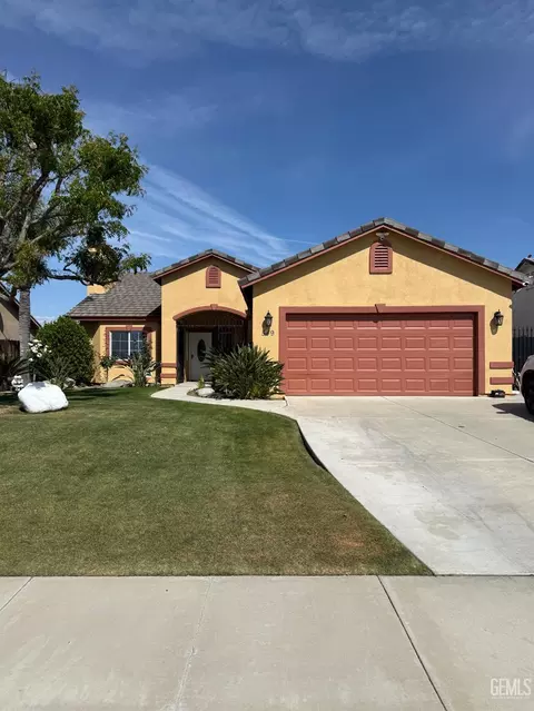 549 Casa Verde St, Bakersfield, CA 93306