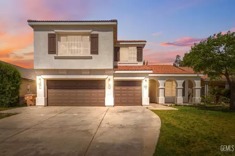 5118 Vista Del Mar Ave, Bakersfield, CA 93311