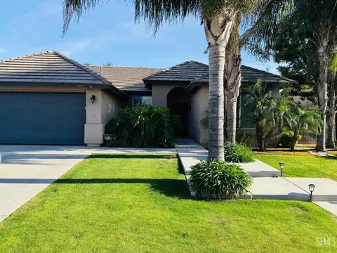 10903 Corbett Canyon Dr, Bakersfield, CA 93312