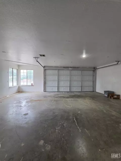 Other - 21401 Madre St, Tehachapi, CA 93561 photo 6 of 13