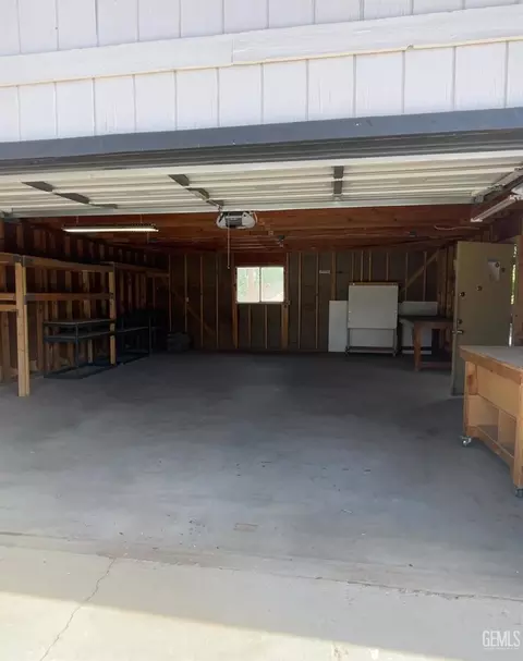 Other - 21401 Madre St, Tehachapi, CA 93561 photo 10 of 13