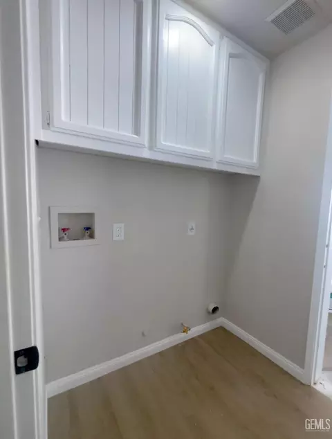 Other - 21401 Madre St, Tehachapi, CA 93561 photo 4 of 13
