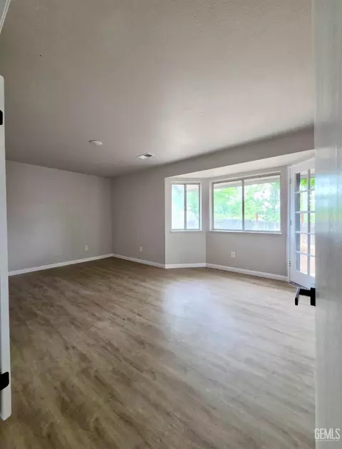 Other - 21401 Madre St, Tehachapi, CA 93561 photo 1 of 13