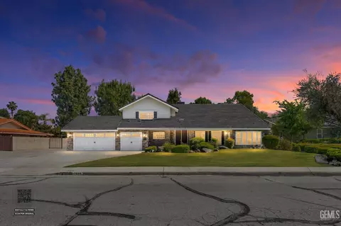 7604 Saddleback Dr, Bakersfield, CA 93309