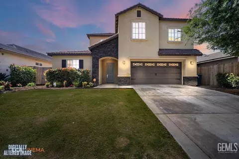 8321 Kowa St, Bakersfield, CA 93314